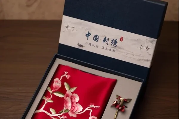 Handgefertigte Seidenprodukte